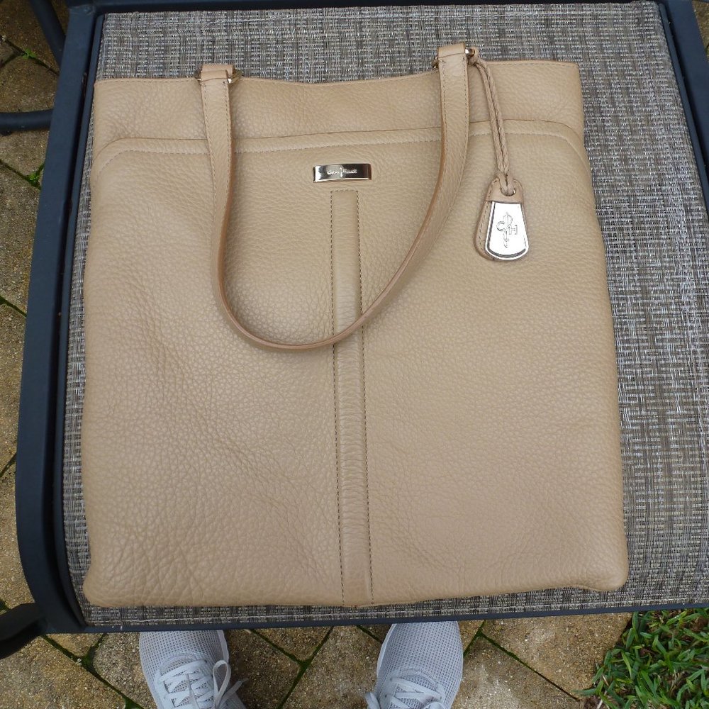 EUC Cole Haan shoulder bag